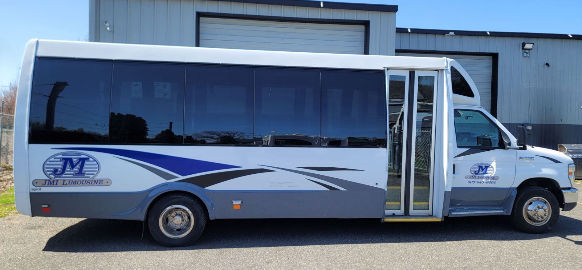 Charter Bus Event Transportation Portland - JMI Limousine